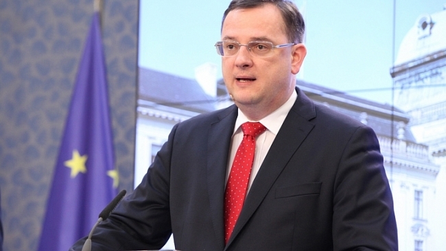 O smlouvě o stabilitě eurozóny mají rozhodnout občané v referendu  