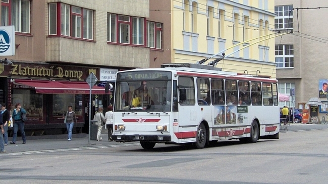 Na třídě Míru bude MHD jezdit dál