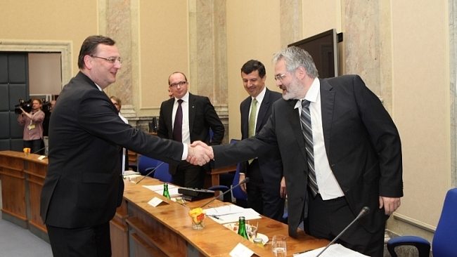 Společné komuniké k setkání představitelů vlády a zástupců Svazu měst a obcí ČR