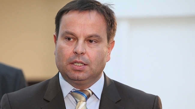 Stálý záchranný euroval mění eurozónu. O důvod víc pro referendum