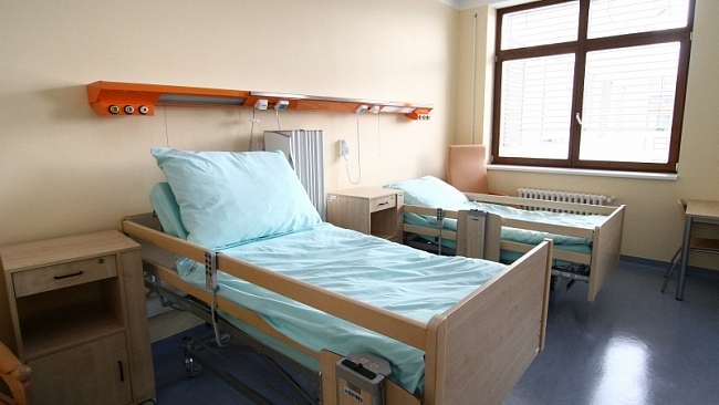Zrušení poplatku za den v nemocnici zhorší péči o nejslabší pacienty