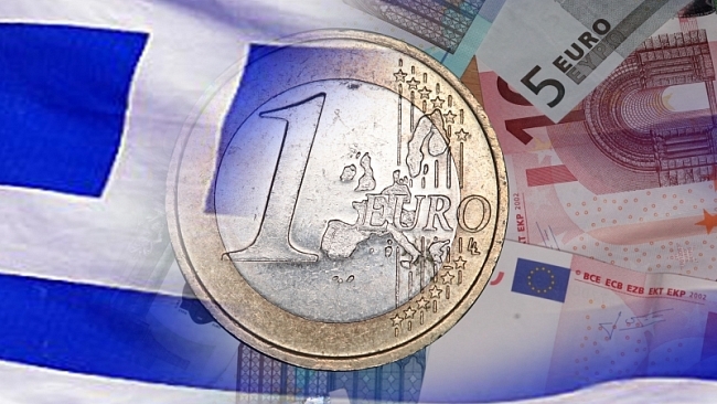 Eurozóna zachraňuje sama sebe, nikoliv Řecko 