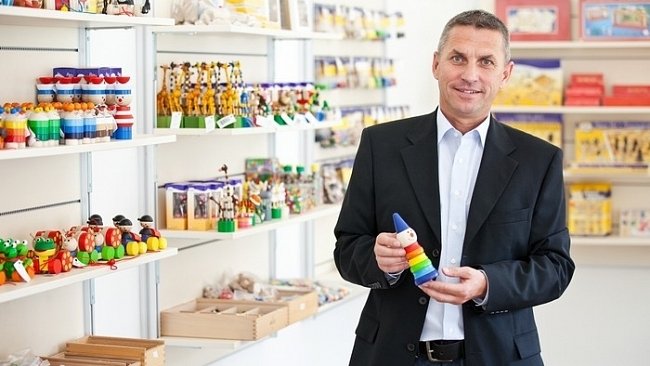 Já, darebák? Továrník od plic profackoval Zaorálka a řekl, jak to v téhle zemi dopadne