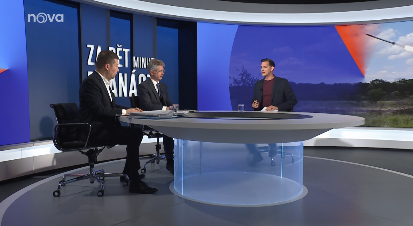 Miloš Vystrčil hostem Za pět minut dvanáct