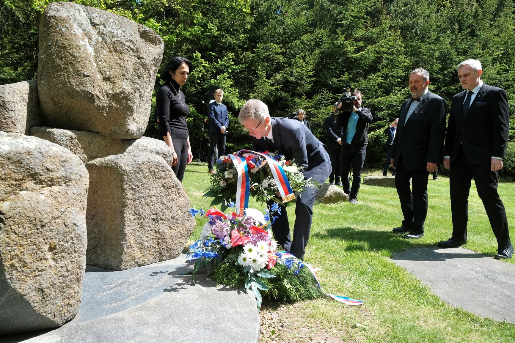 Předseda Senátu Miloš Vystrčil u Památníku Lety: Lhostejnost k osudům jiných otevírá dveře nenávisti a násilí