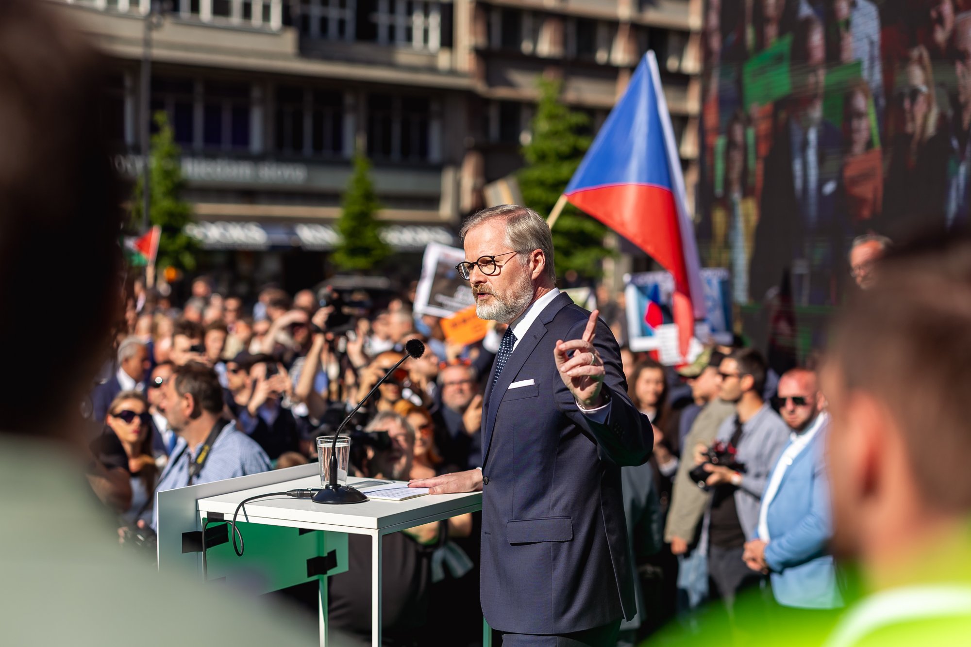 TEĎ JDE O VŠECHNO: Koalice SPOLU odstartovala největší předvolební tour v historii České republiky