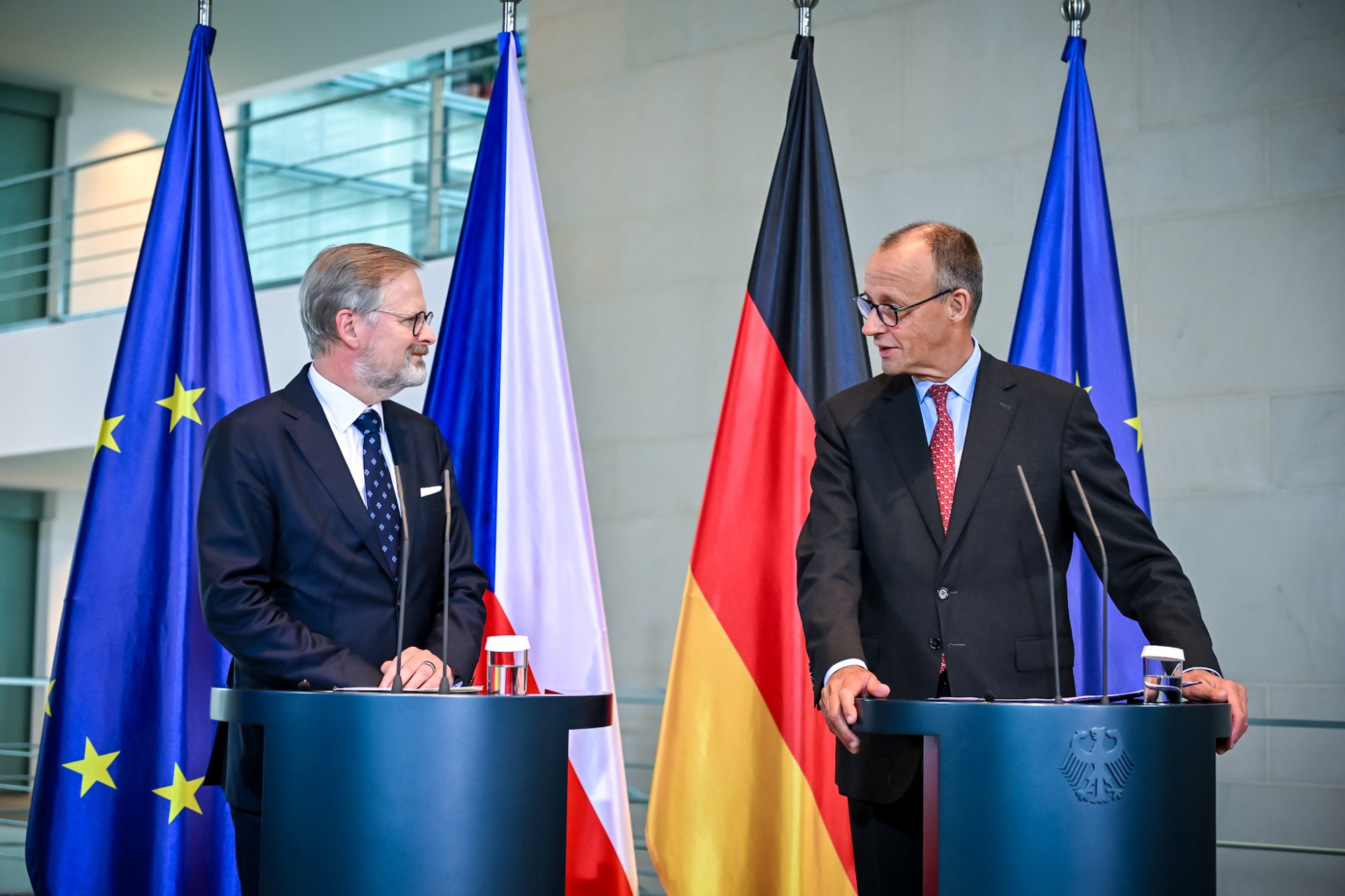 Premiér Fiala jednal v Berlíně s kancléřem Merzem zejména o dopravní infrastruktuře