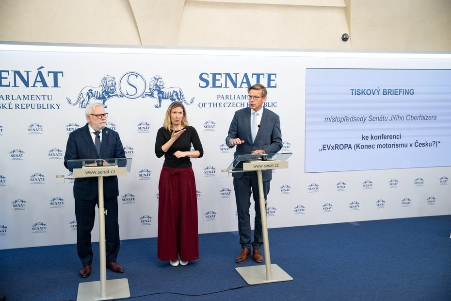 V Senátu se diskutovalo o dopadech evropské legislativy na automobilový průmysl