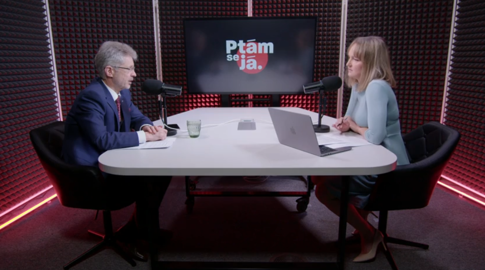 Seznam Zprávy: Ty zprávy nebyly soukromé, ministrem jste 24/7, říká Miloš Vystrčil