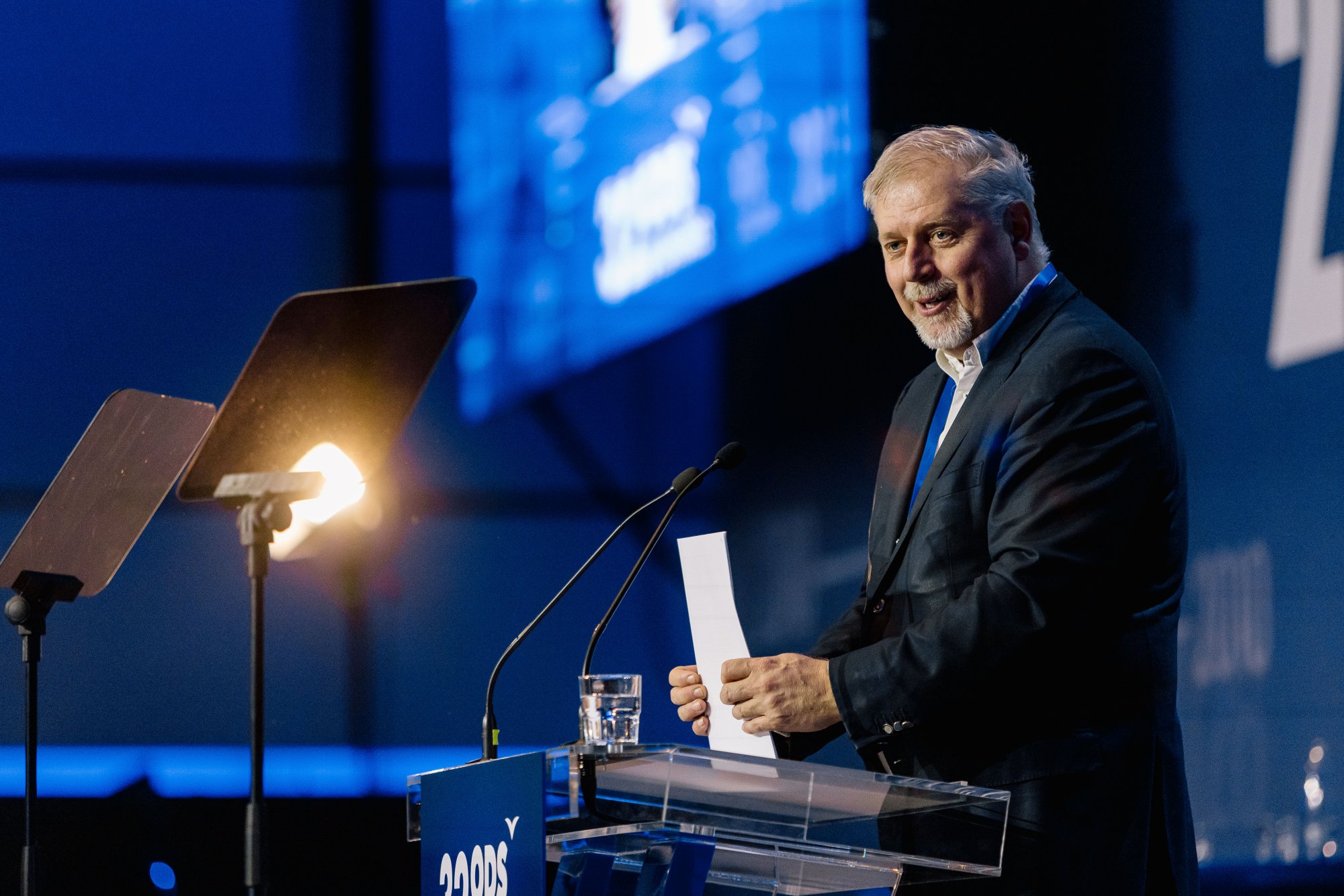 Petr Bendl: Politika vás nenechá ustrnout v jedné době