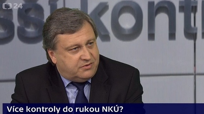 Události, komentáře: Více kontroly do rukou NKÚ?