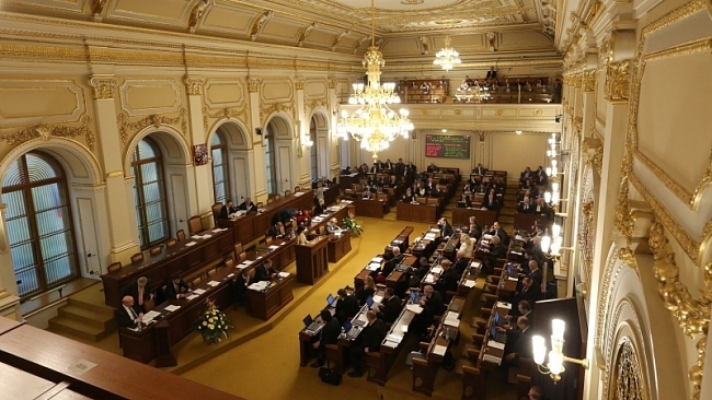 Odškodnění za majetek zanechaný na Podkarpatské Rusi možná získají i potomci původních vlastníků. Sněmovna dala návrhu šanci