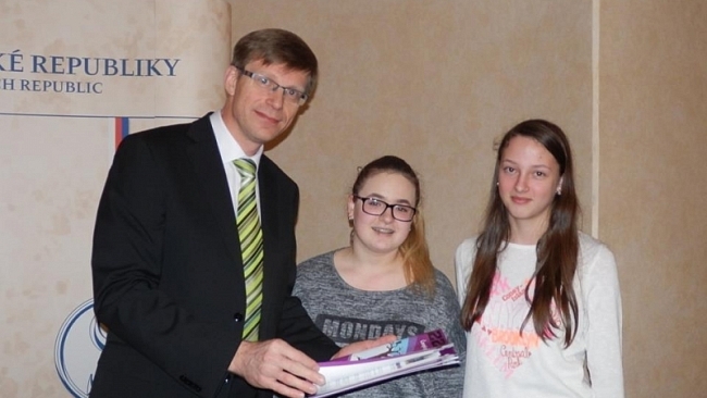Žáci 8. třídy ZŠ J. Matiegky Mělník navštívili Senát PČR.