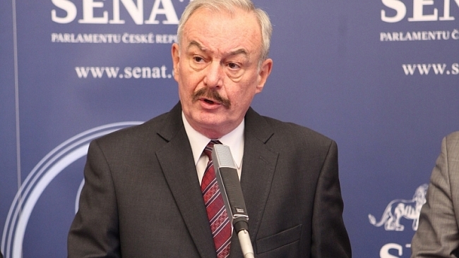 O rozpočtovém paktu Evropy referendum i ve Francii?