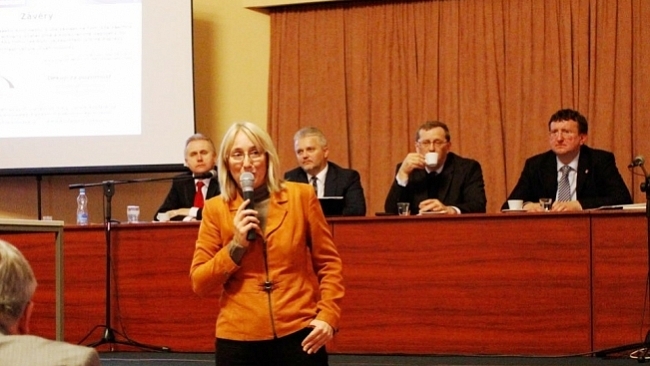 Moravské dopravní fórum chce urychlit realizaci silnic a dálnic v regionu Střední Moravy