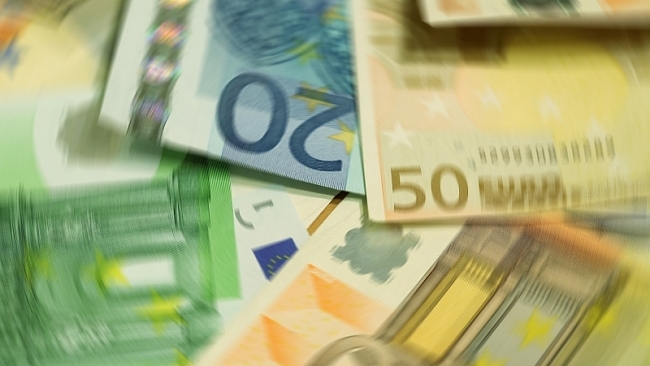 Státy šetří, Evropská komise chce utrácet více