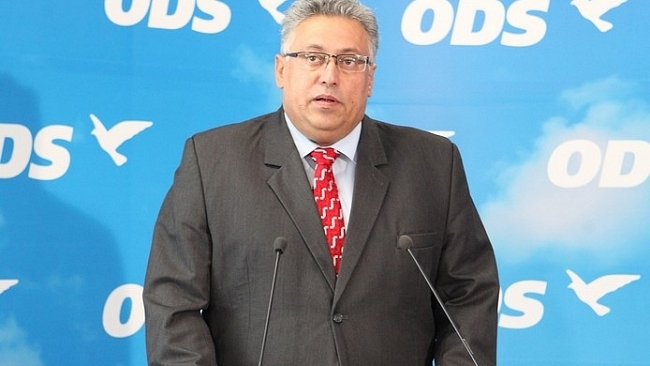 Z výdajů na provoz krajského úřadu bych ušetřil až čtvrtinu
