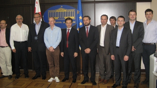 Politicky stabilní a proevropsky orientovaná Gruzie je v zájmu EU i České republiky.