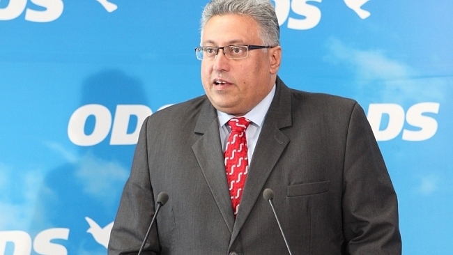 Paroubku, Sobotko, Dolejši… Pánové, i vy byste měli platit za Ratha