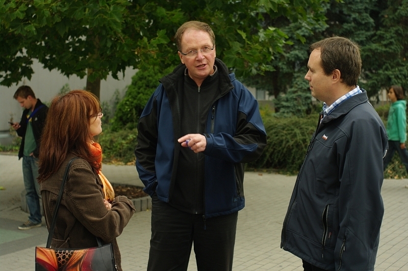 Vladislav Raška s Ivanou Řápkovou, Janem Řehákem a Lenkou Raadovou v Chomutově