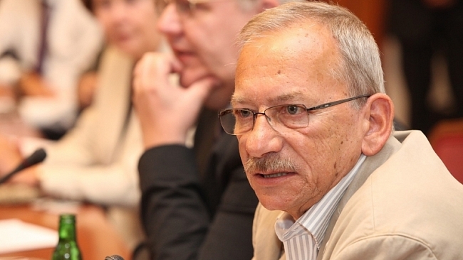 Rozhovor s kandidátem druhého kola voleb do Senátu na Teplicku