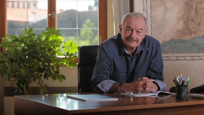 Proč mám být prezident? Protože jsem nikdy nebyl komunista