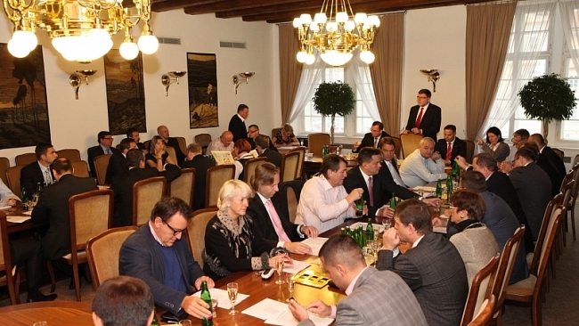 Poslanecký klub vyzval Romana Pekárka ke složení mandátu a odchodu z ODS