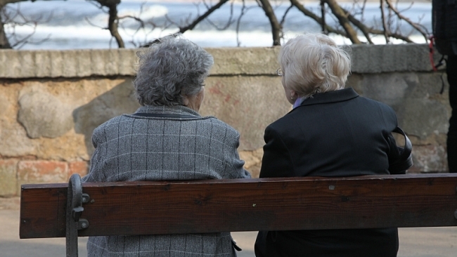 Průvodce radí, jak a proč si spořit na důchod