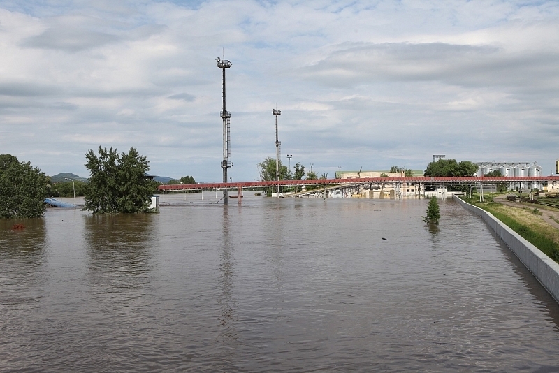 Podnikatelé zasažení záplavami získají výhodné úvěry