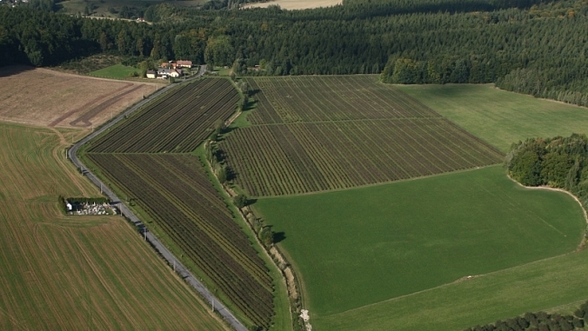 Obce zaplatí méně za půdu určenou k výstavbě veřejně prospěšných staveb, třeba cyklostezek