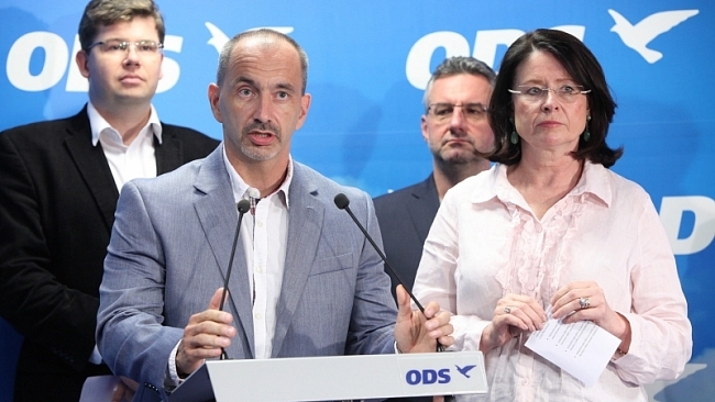 Tvrdě bráním ODS i proti Klausovi