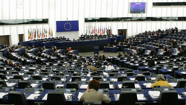 EU má první úsporný rozpočet v historii. Končí i diskriminace českých zemědělců