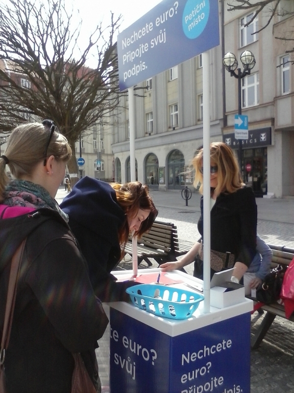 Petice pro korunu