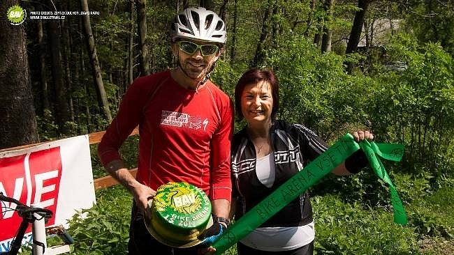 Starostka Iveta Táborská a zastupitel Roman Kalabus slavnostně otevřeli Bike arénu v Semetíně