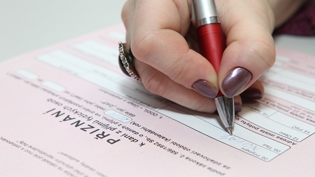 ODS odmítá zatížit pracující důchodce další daní, jak navrhuje vláda