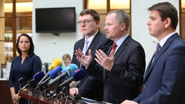 Kvůli levicové vládě stoupne zadlužení každého občana ČR o 10 000 Kč