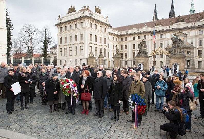 Pietní shromáždění u příležitosti 67. výročí pochodu studentů za svobodu a demokracii na Pražský hrad dne 25. února 1948