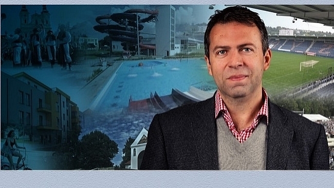 Podivný konkurenční boj, spanilá jízda dragounů a návrat unesených Češek