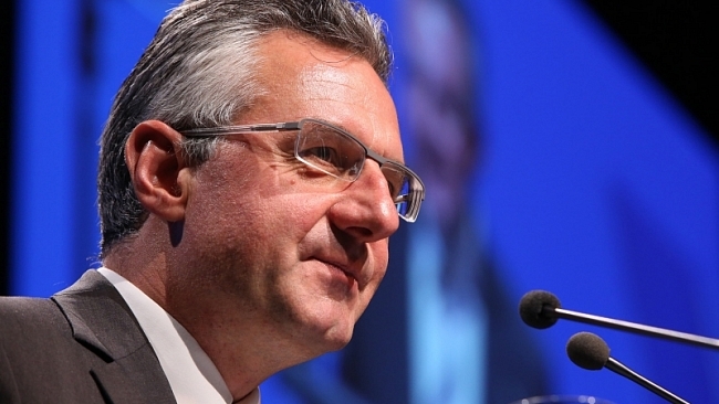 ČSSD a TOP 09 mají společnou zahraniční politiku – pokrytectví. Na Ukrajině vládne oligarchie, ale v Rusku to není lepší.