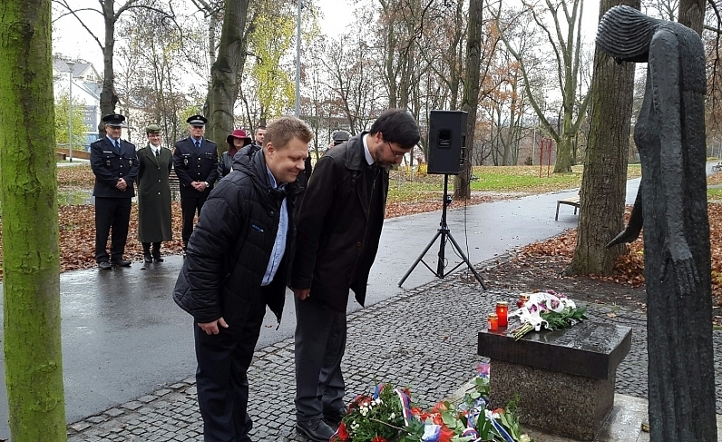 Události 17. listopadu si musíme stále připomínat