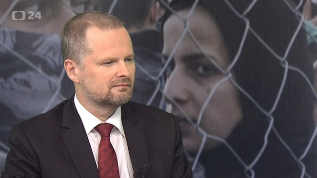 Migrační krize: Jestli se nedaří hájit vnější hranici Schengenu ani najít celoevropské řešení, hledejme české řešení