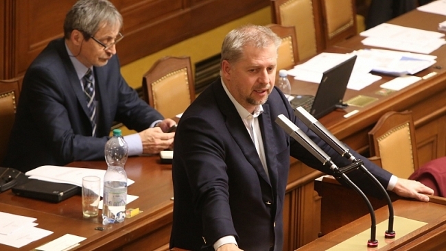 Interpelace na ministra zemědělství ve věci bytů pro úředníky MZe