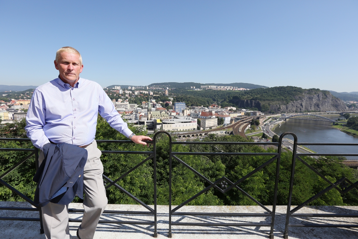 představení Jana Tvrdíka, kandidáta do Senátu v Ústí nad Labem