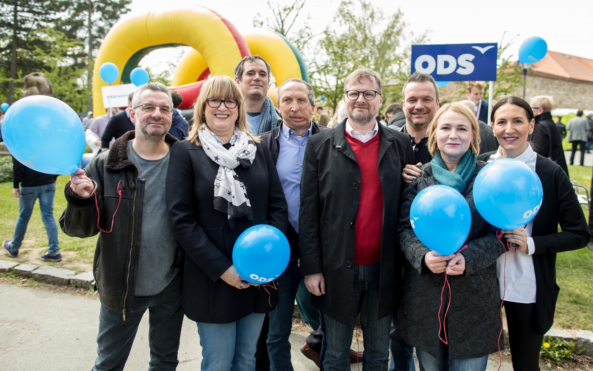 Fotogalerie: Prvomájové setkání ODS na Petříně