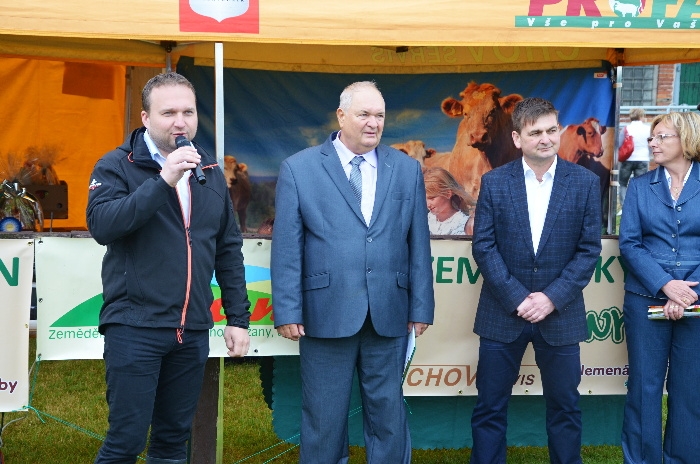Zemědělský den v Sověticích navštívil i ministr zemědělství
