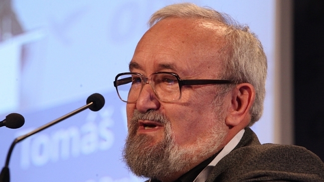 Oznam svého souseda.