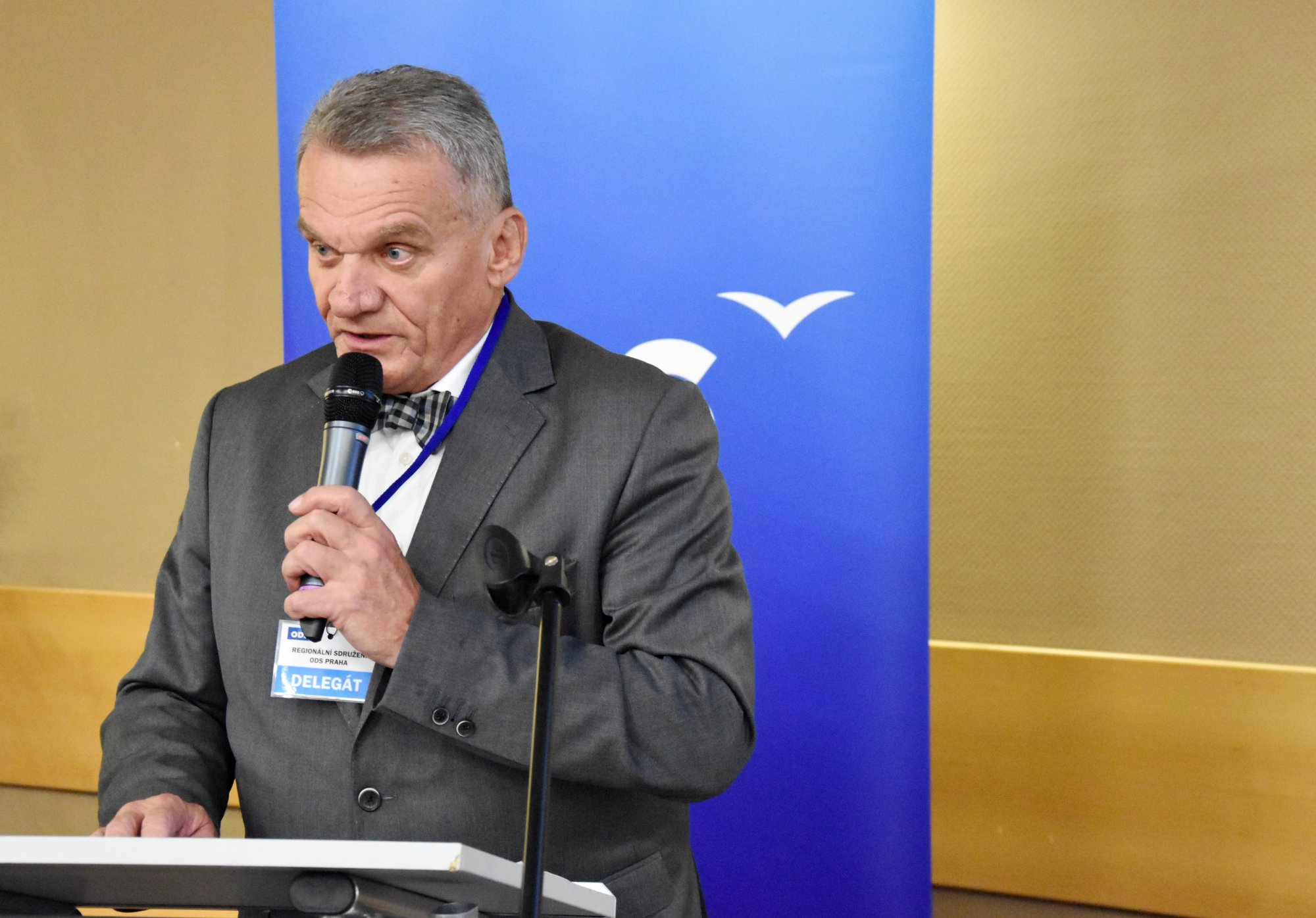 Události, komentáře - Výměna ministra školství