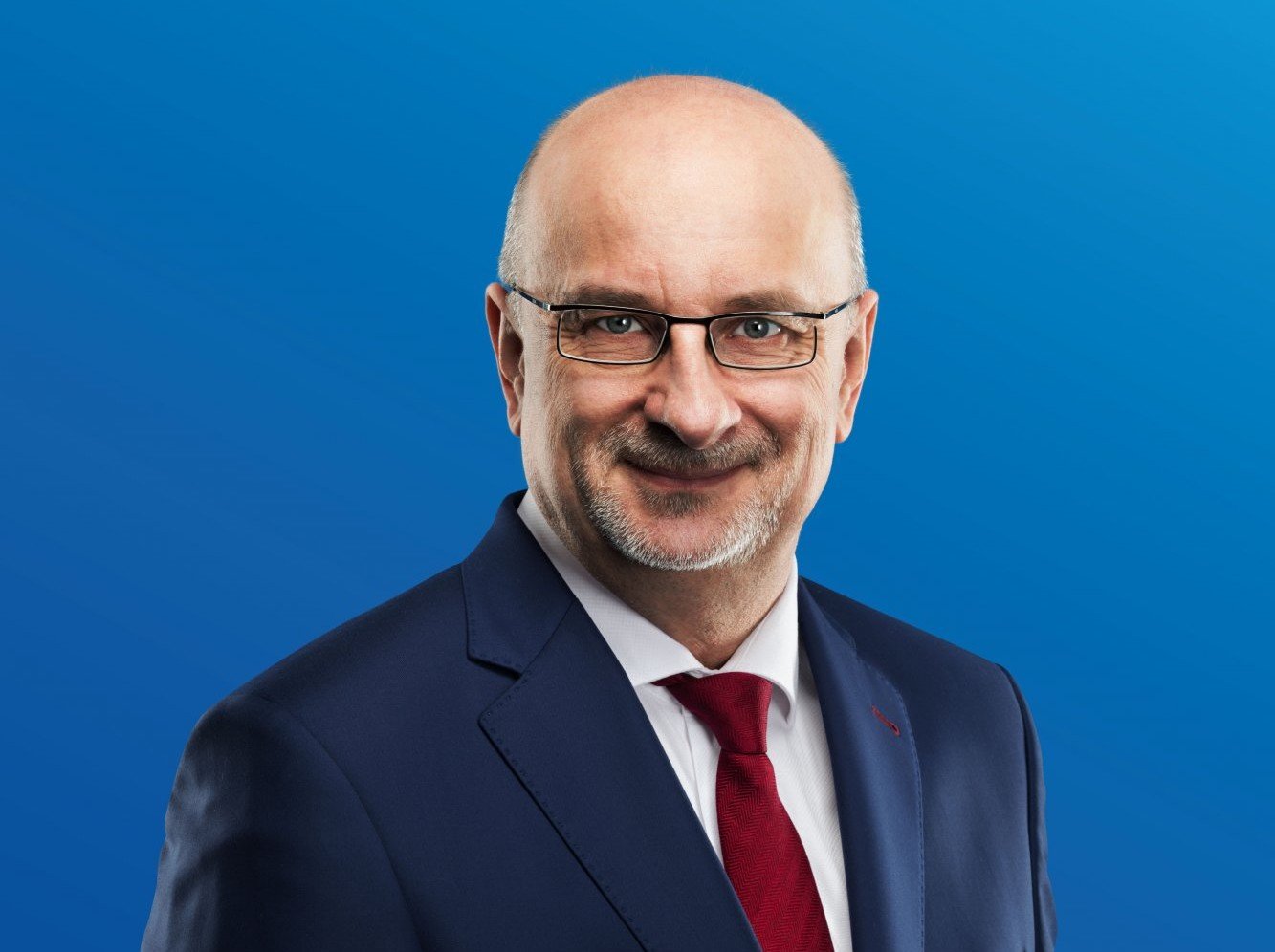 Vládní populistická politika zvyšuje náklady krajů