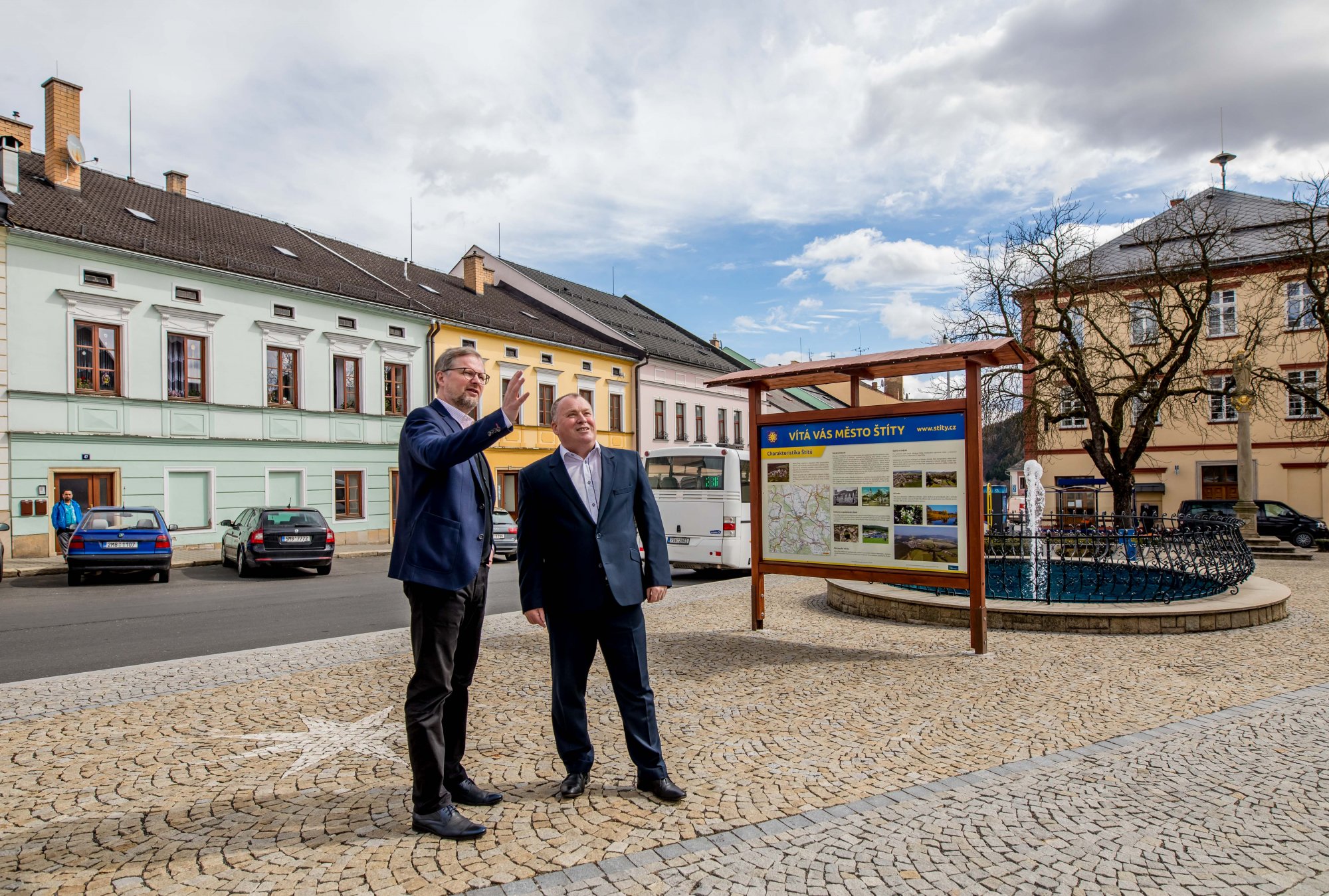 Poctivá práce, rozumná řešení - příběhy starostů: Návštěva Štítů na Šumpersku