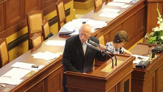 Interpelace na ministra průmyslu ve věci skladu jaderného paliva v areálu JETE